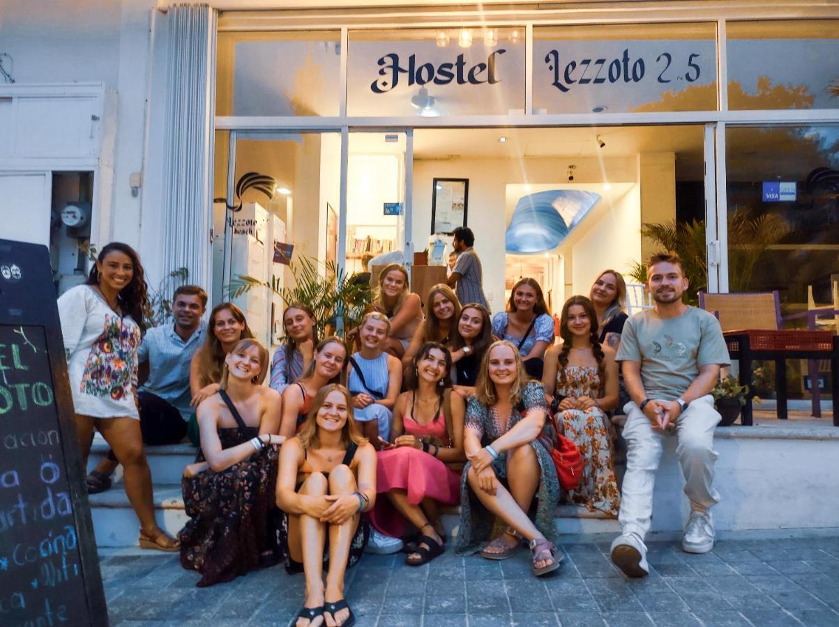 Lezzoto Hostel Boutique 2,5 Playa del Carmen Exterior foto